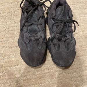 YEEZY 500
